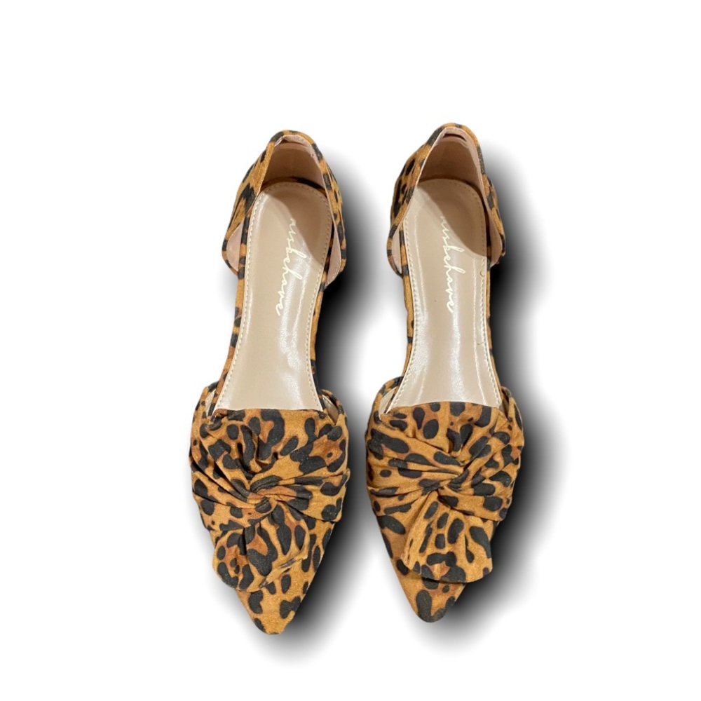 MISBEHAVE FLATS
